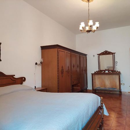 Отель Only Bed Полиньяно-а-Маре Экстерьер фото