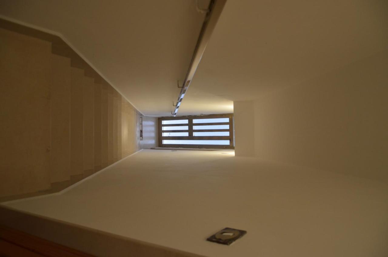 Отель Only Bed Полиньяно-а-Маре Экстерьер фото
